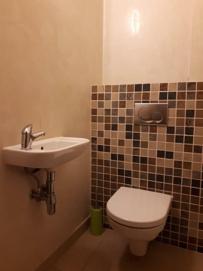 Utulny Apartman V Bratislava 15 Zewnętrze zdjęcie